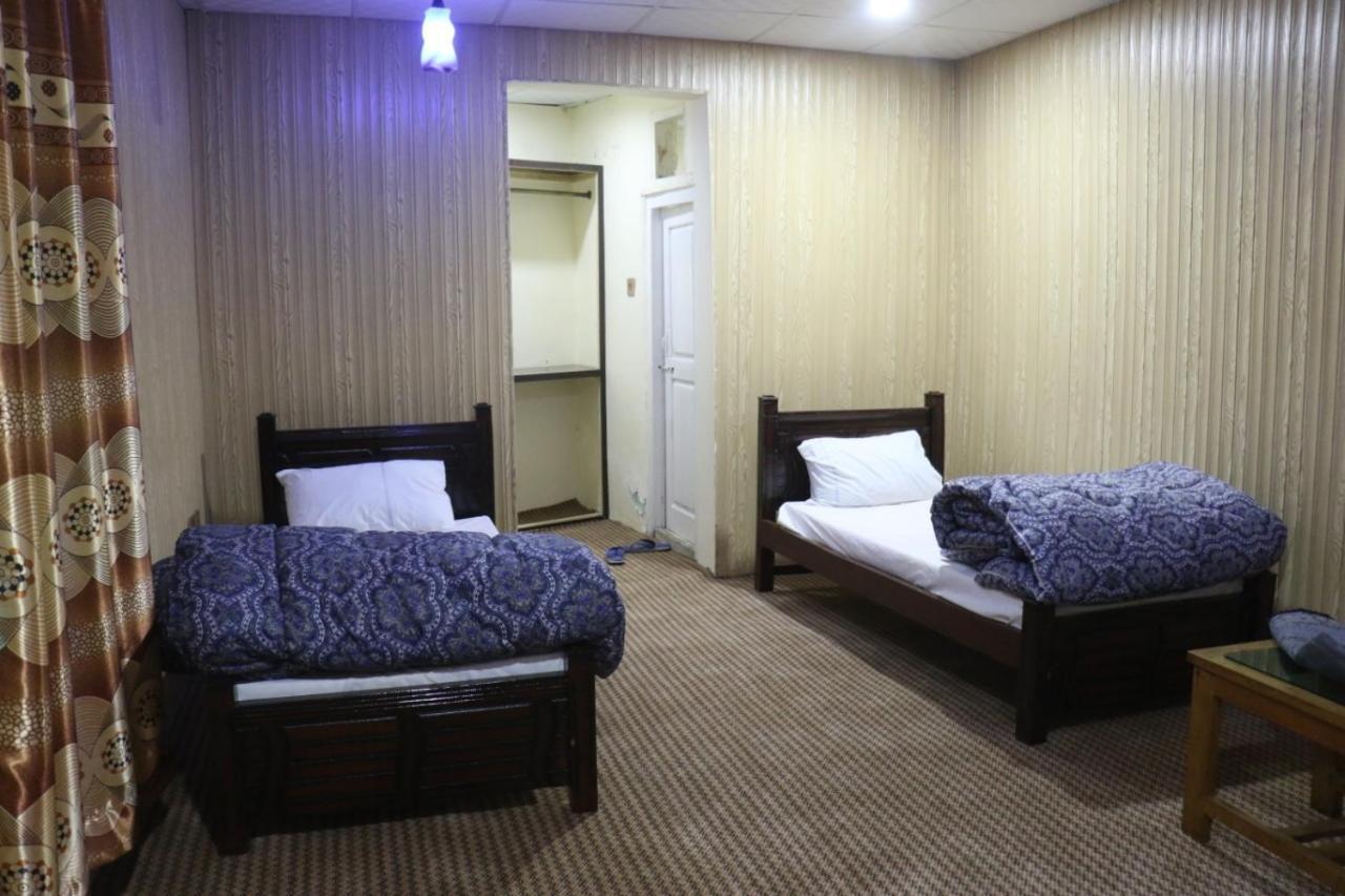 Golden Peak Guest House Gilgit Exterior foto